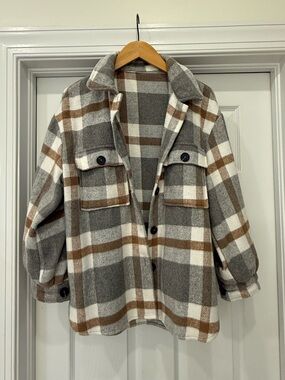 Amazon Plaid Shacket Jacket in Gray, White & Brown